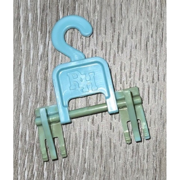 Rainbow High Other - Rainbow High Fashion Doll Blue Green Clothing Hanger